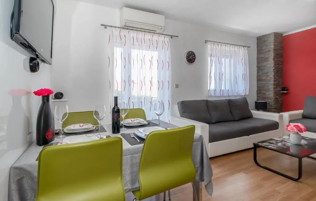 Apartman Dario contacts